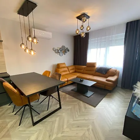 Butterfly Apartment Zalaegerszeg Exterior photo