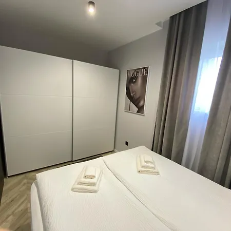 Butterfly Apartment Zalaegerszeg Exterior photo